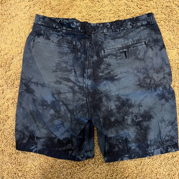 J Crew Jean Shorts Size (waist 36 inseam 9) - Picture 2 of 4